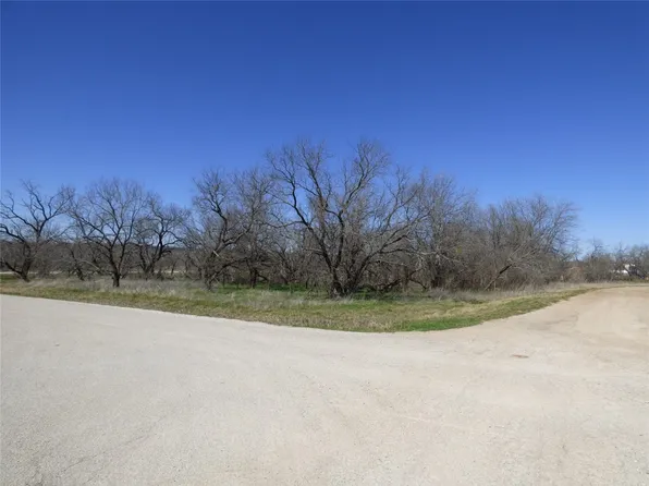 Cumberland Trl, Bridgeport, TX 76426