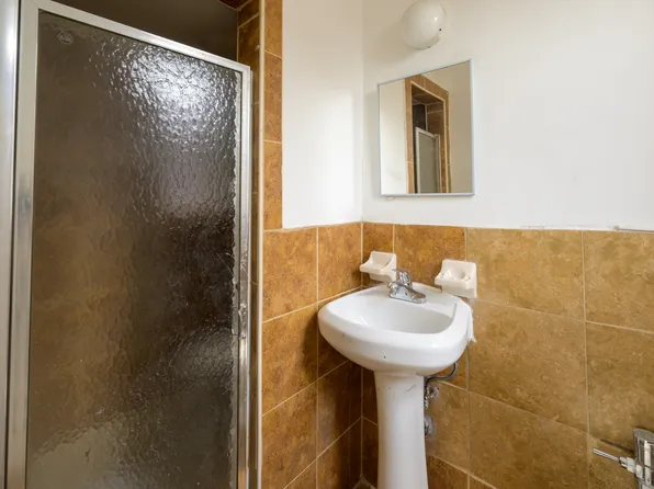 610 Waring Avenue 5F image 9 of 9