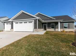 6740 Joseph Way, Bettendorf, IA 52722