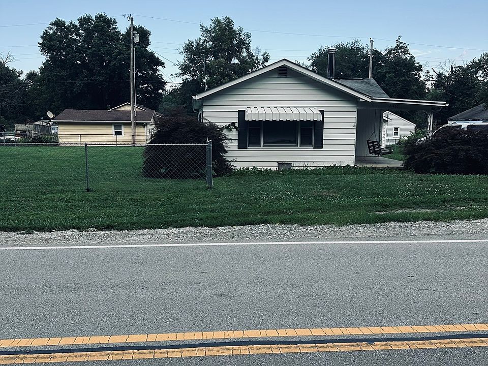 1st image of 21460 Riverwood Ave
