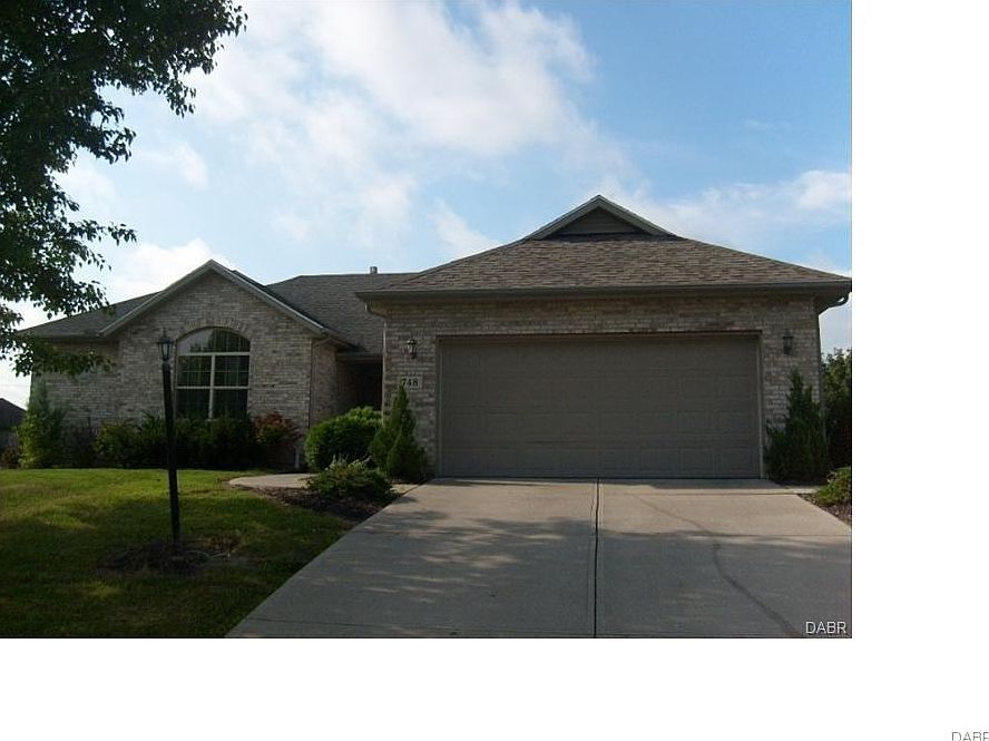 1st image of 748 Oak Branch Dr