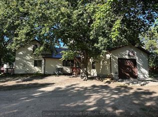 2202 28th St, Central City, NE 68826