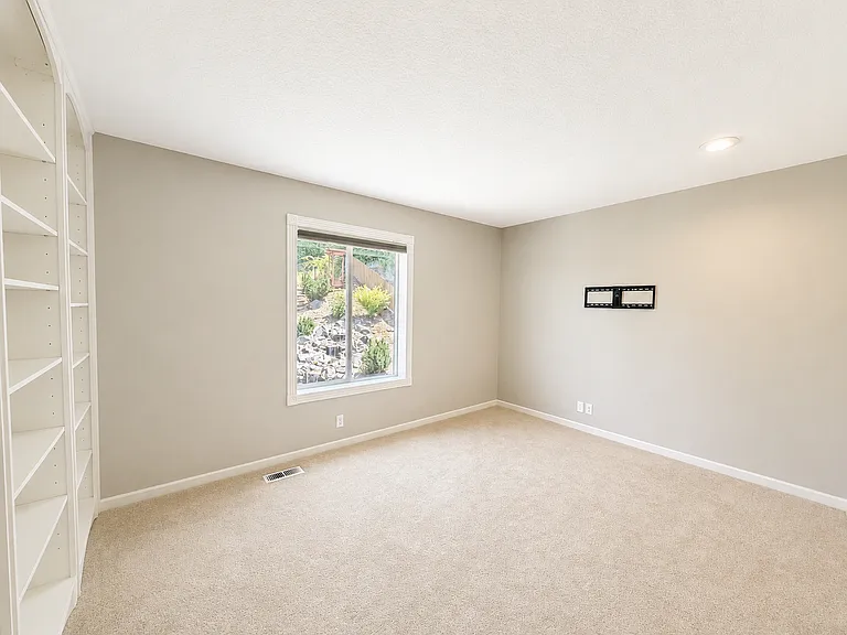 16308 SW Timberland Dr — Photo 11