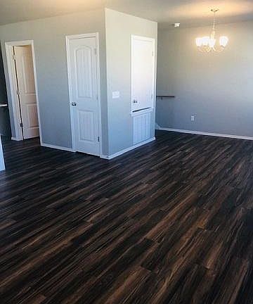 5th image of 2788 W Auburn Dr