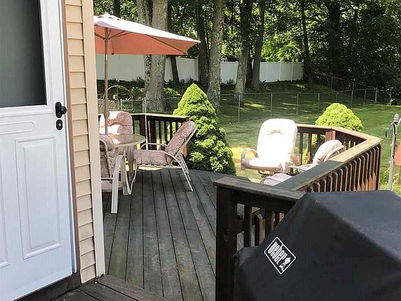5th image of 70 Cooks Ct