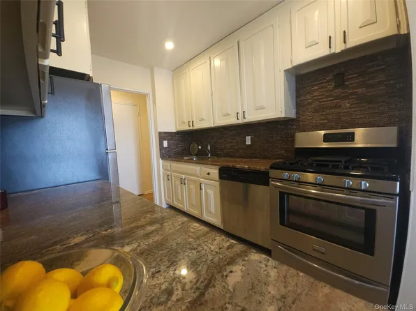 666 Shore #4J, Long Beach, NY 11561