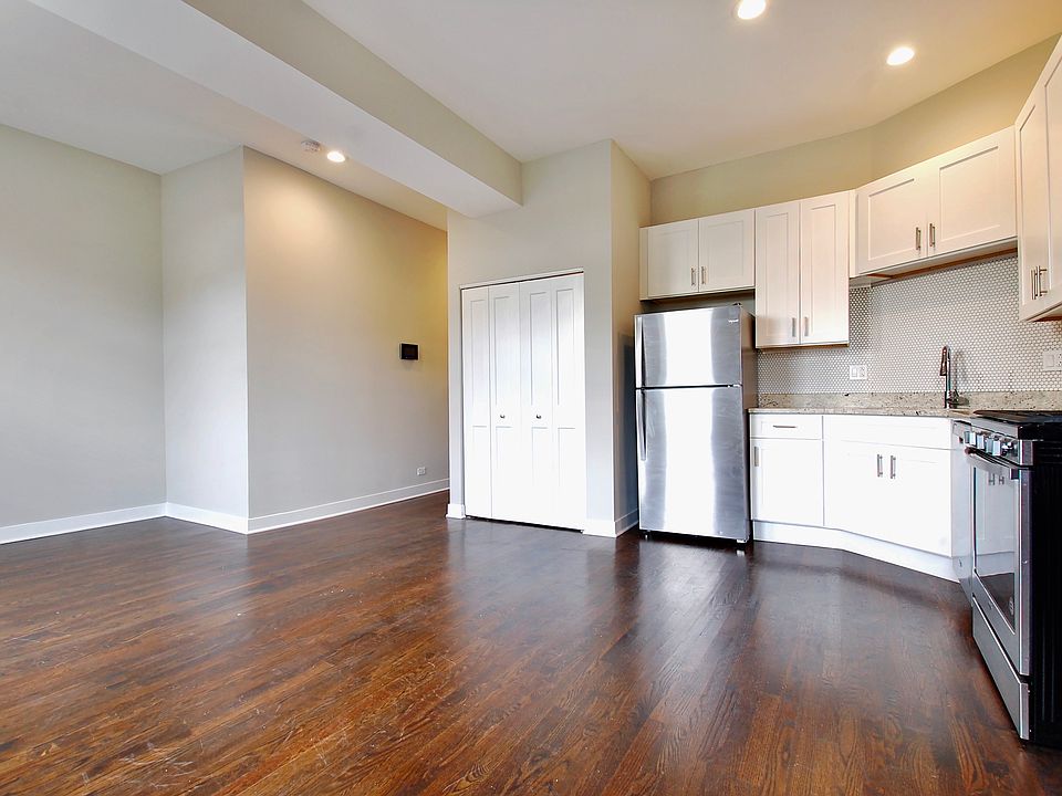 2nd image of 1854 W 18th St #2F