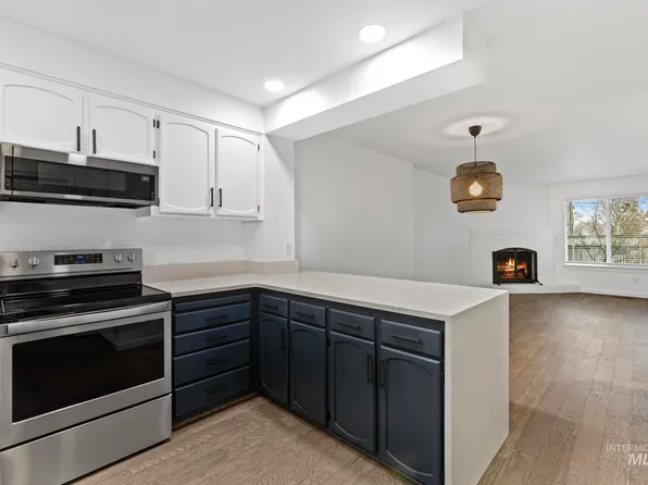 3055 S Betsy Ross Ln, Boise, ID 83706