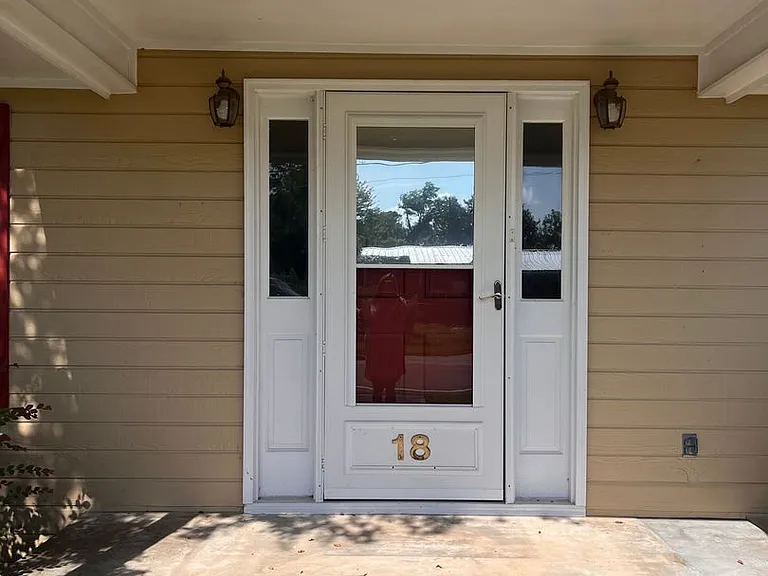 18 Peachtree St — Photo 19