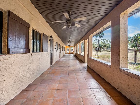 3rd image of 10800 Carlton Road