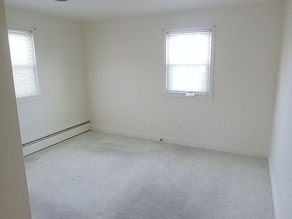 5th image of 2510 N Sharlaine Dr