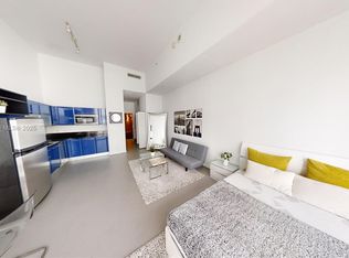 253 NE 2nd St APT 327, Miami, FL 33132