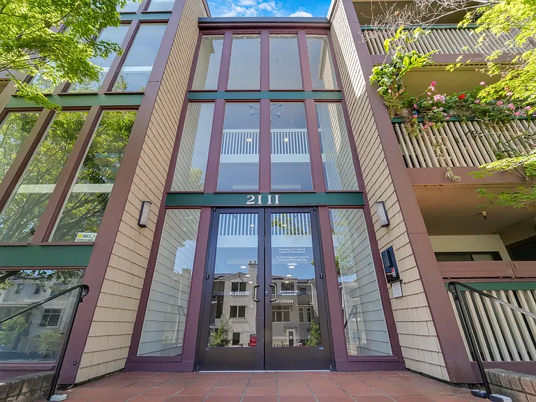 2111 Latham St #307 — Photo 14