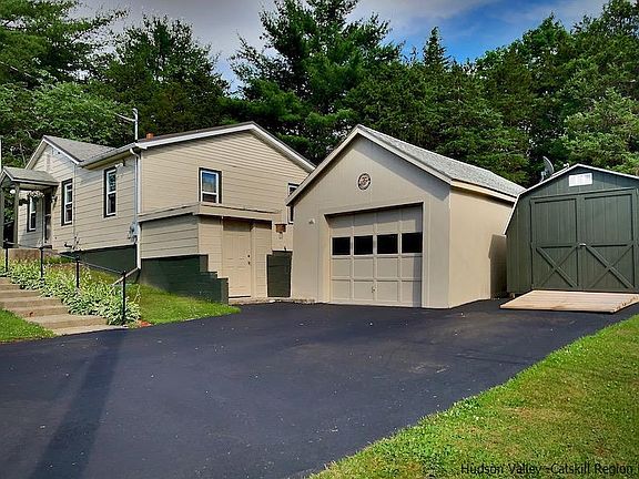 3rd image of 840 Lucas Avenue Ext