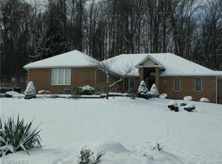 1696 McTaggart Dr, Akron, OH 44320