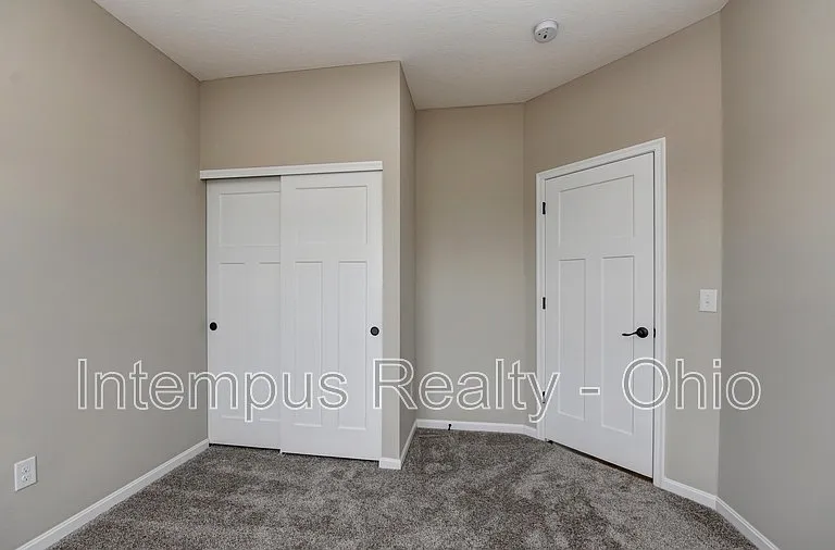 1003 Beehive Grv — Photo 13