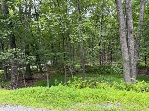 LOT Pine Grove Cir, Milford, PA 18337