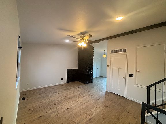 3rd image of 3939 S Truckee Ct