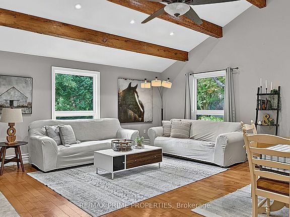 3rd image of 25625 Valley View Dr