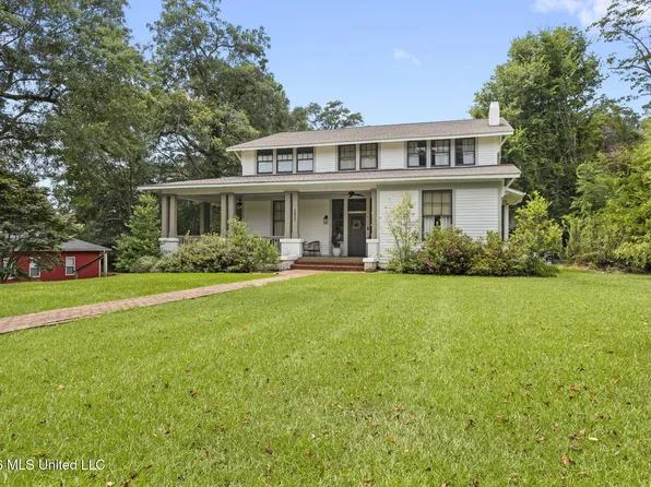 1622 N 5th Ave, Laurel, MS 39440