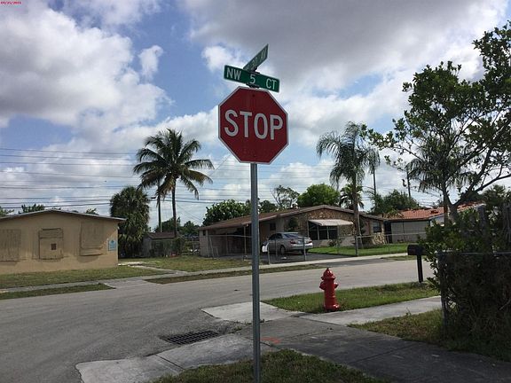 5th image of 2901 NW 5th Ct