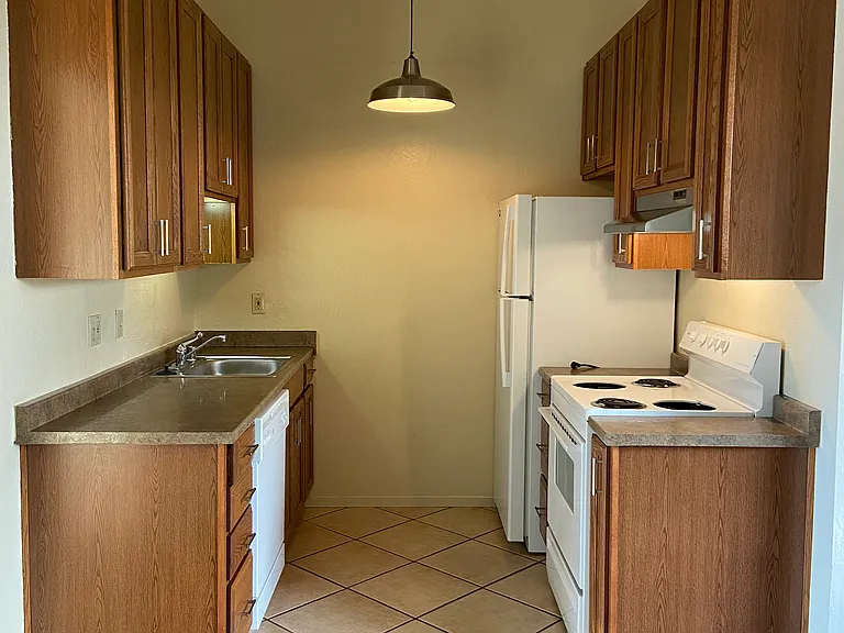 122 Ross St. — Photo 14