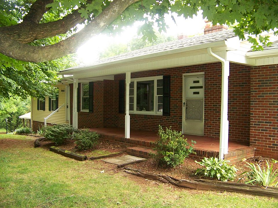 1st image of 3228 Red Brush Road