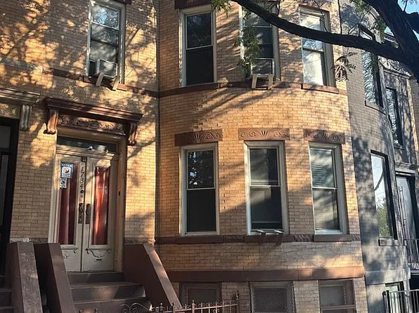 1734 George St, Flushing, NY 11385