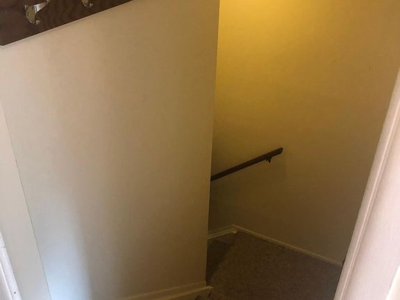 3rd image of 548 E Terrace Ln