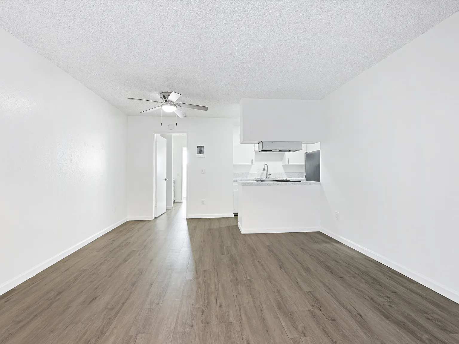 1 bed, 750 sqft, $1,925 — Photo 2