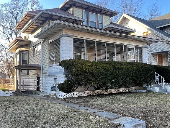 3rd image of 808 Cecil Ave