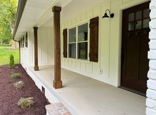 592 E Reed Rd, La Fayette, GA 30728