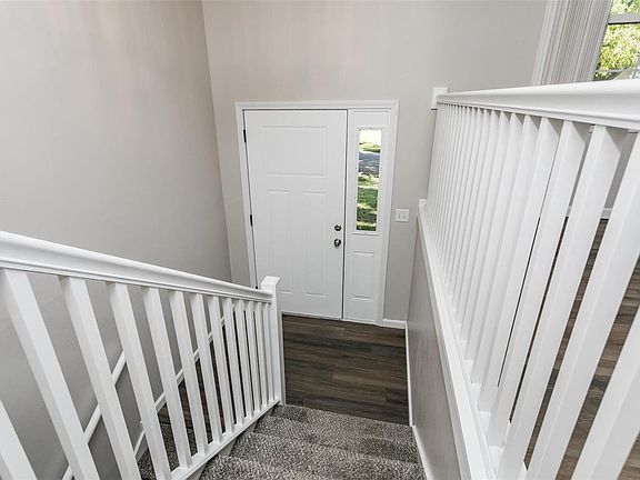 4th image of 1664 Fountainbleu Dr