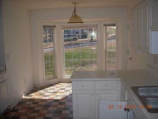 4th image of 4100 Birch Bark Way