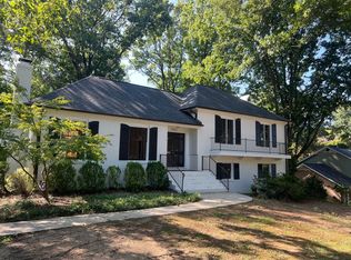 6611 Lancer Dr, Charlotte, NC 28226