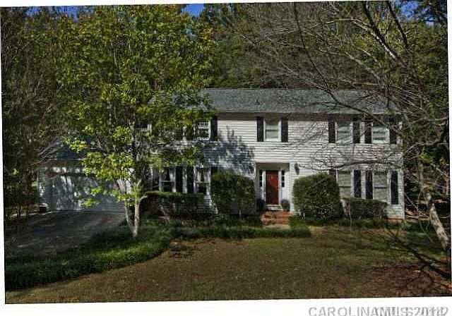 1st image of 7124 Hollyhouse Dr