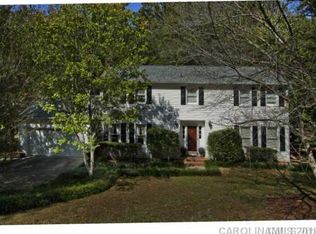 7124 Hollyhouse Dr, Charlotte, NC 28215