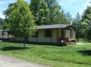 409 Smith St, Gower, MO 64454