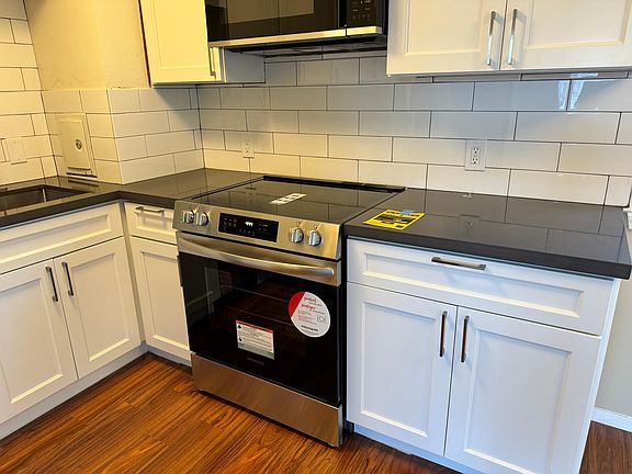 3rd image of 11 Crestline Dr APT 4