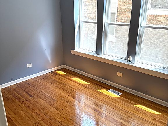 5th image of 8118 S Throop St