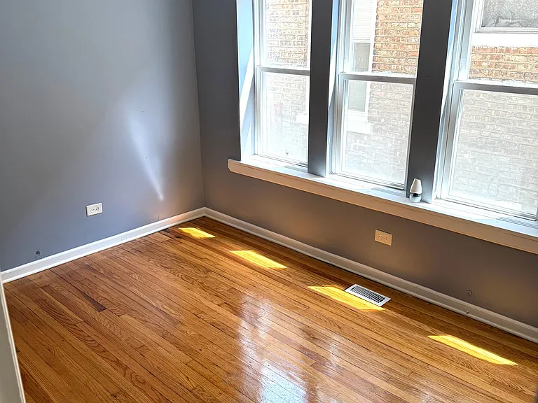 8118 S Throop St #MAIN — Photo 5