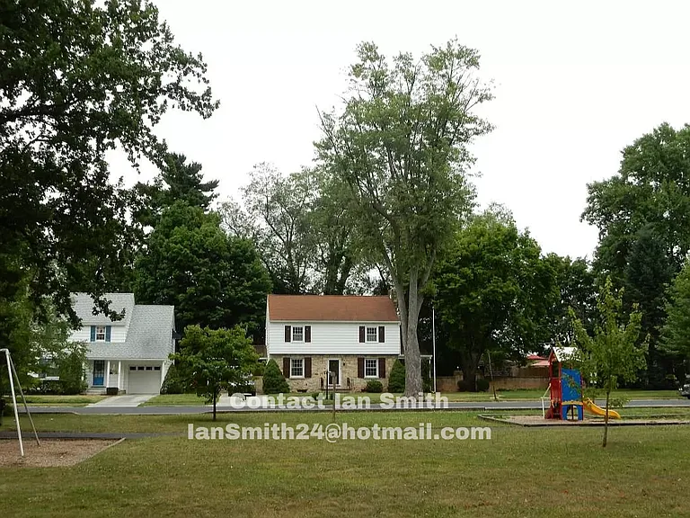 155 E Park St — Photo 31