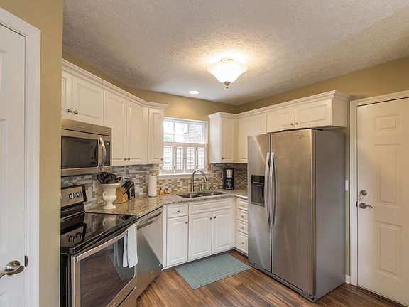 2nd image of 90 Somerton Park