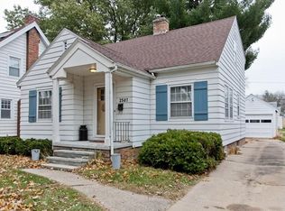 2507 D Ave NE, Cedar Rapids, IA 52402