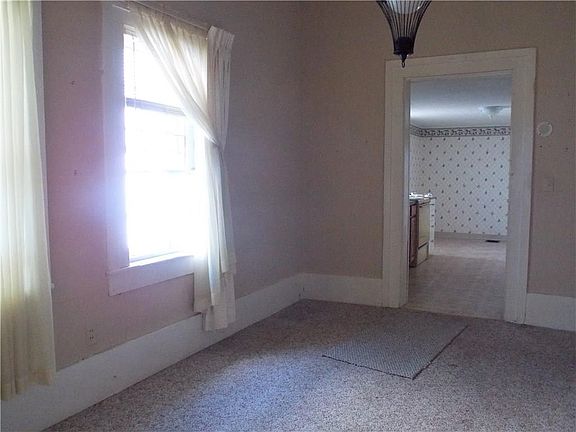 4th image of 52 Elizabeth St