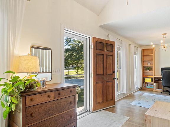 3rd image of 103 Tom Avenue