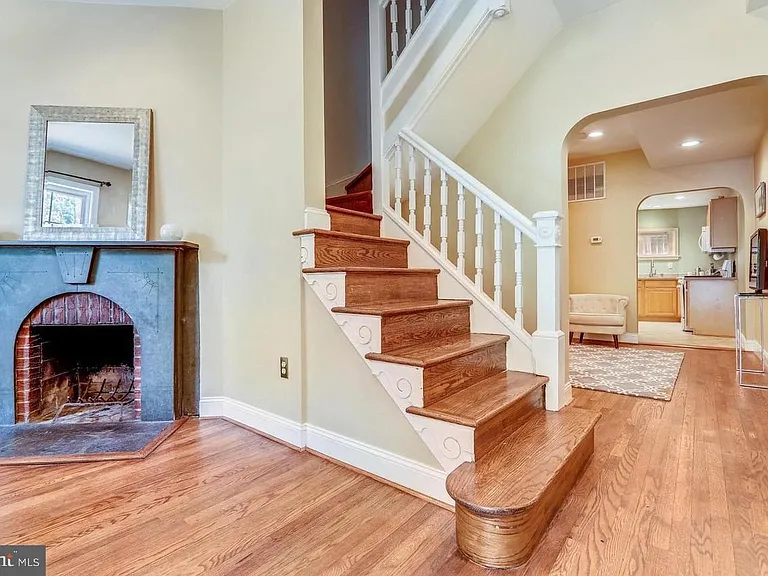 806 New Hampshire Ave NW — Photo 5