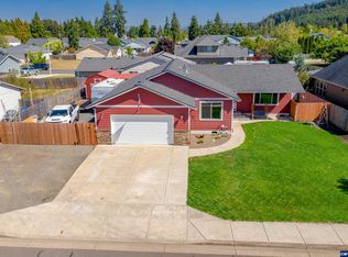 38599 SW Filbert St, Scio, OR 97374