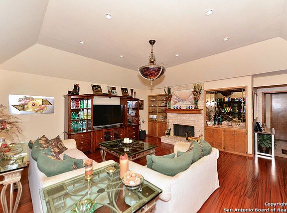 5th image of 5820 Archwood Dr