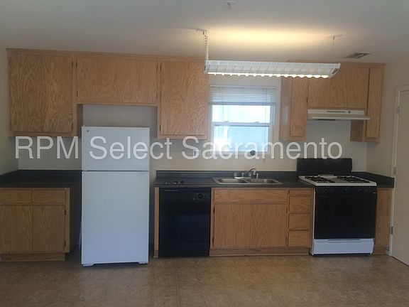 2nd image of 345 Metro Ln